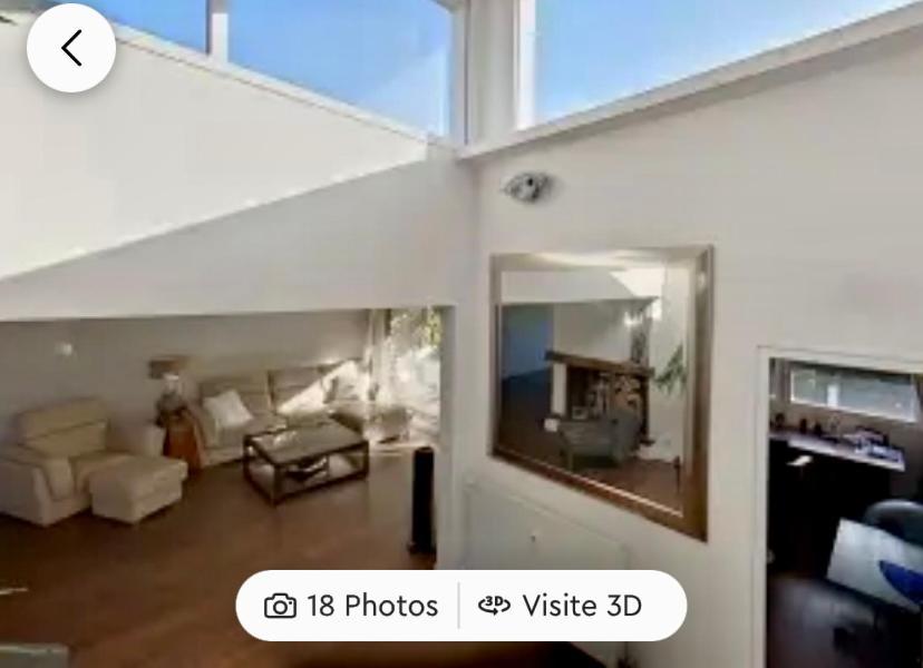 Chambres A Loyers Dans Un Penthause 부르그-라-레인느 외부 사진